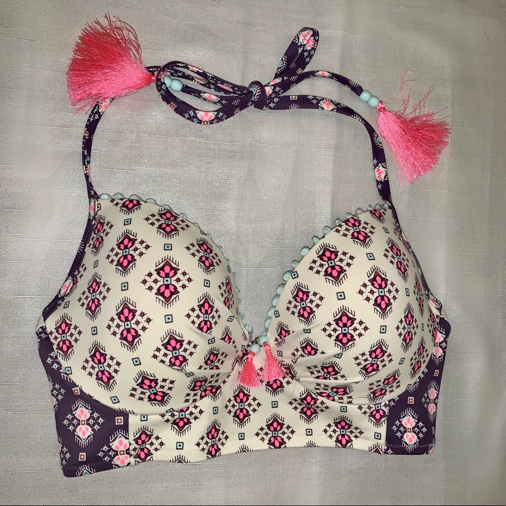 NWOT Victoria’s Secret Bikini Top